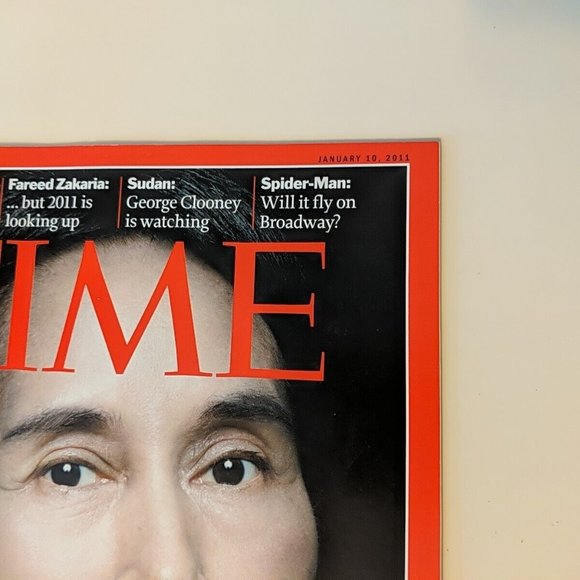 Time Magazine The Fighter January 10 2011 Burma's Aung San Suu Kyi - Picture 2 of 13